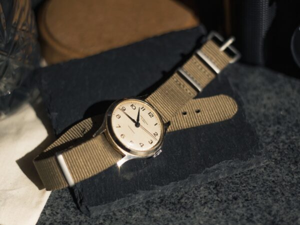 1950s Ingersoll 5 Jewels Navy Detail